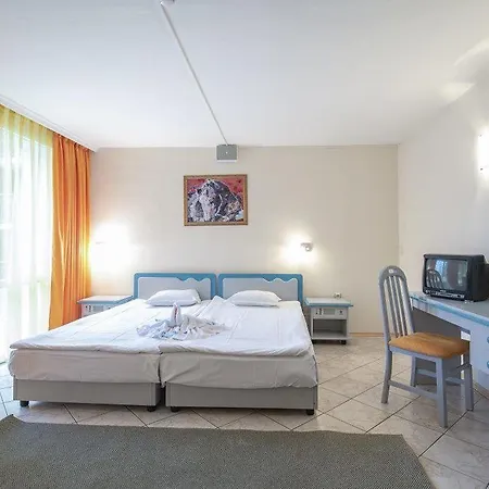 Iskar & Aquapark Hotel 3*