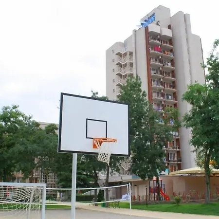 Iskar & Aquapark فندق ساني بيتش