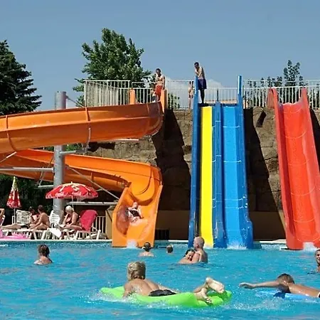 Iskar & Aquapark Hotel 3*