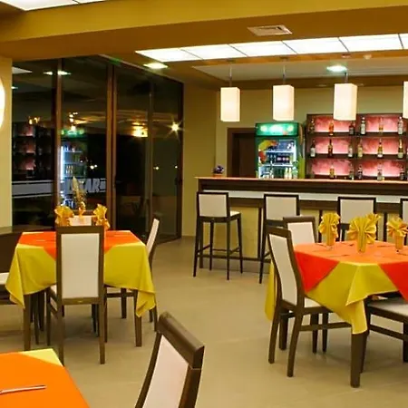 Iskar & Aquapark Hotel Sunny Beach