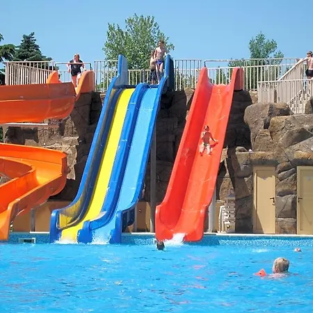 Iskar & Aquapark 3*