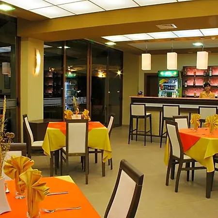 Hotel Iskar & Aquapark 3*