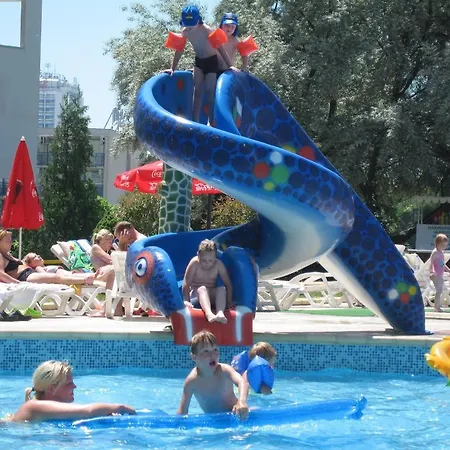 Отель Iskar & Aquapark 3*